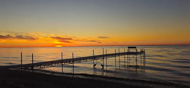 $925,000 | 1150 Bayshore Road, Brussels, WI 54204