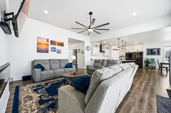 $899,500 | 1150 Bayshore Road, Brussels, WI 54204