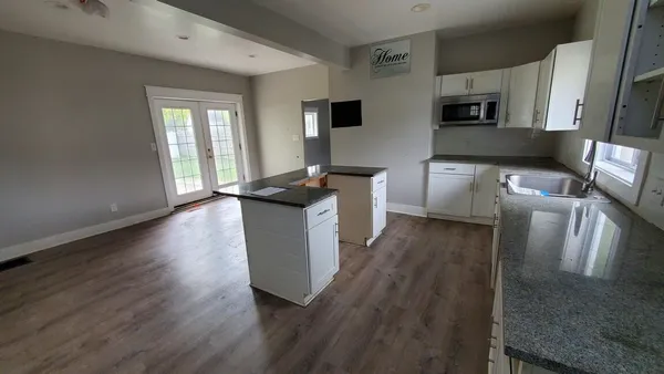 $250,000 | 913 North Monroe Street, Lowell, MI 49331