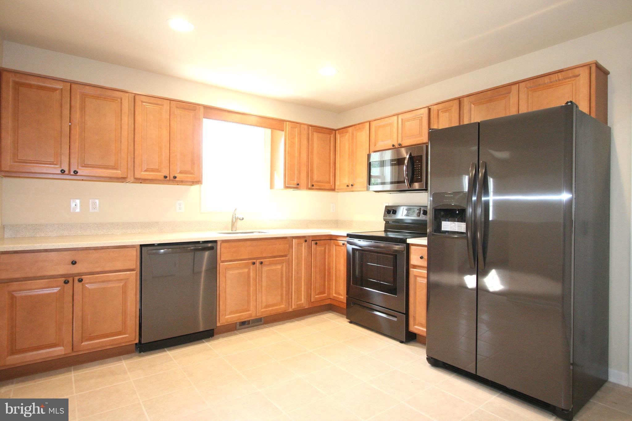 6730 South Clifton Road Frederick, MD 21703 - Photo 2 of 16 Kitchen