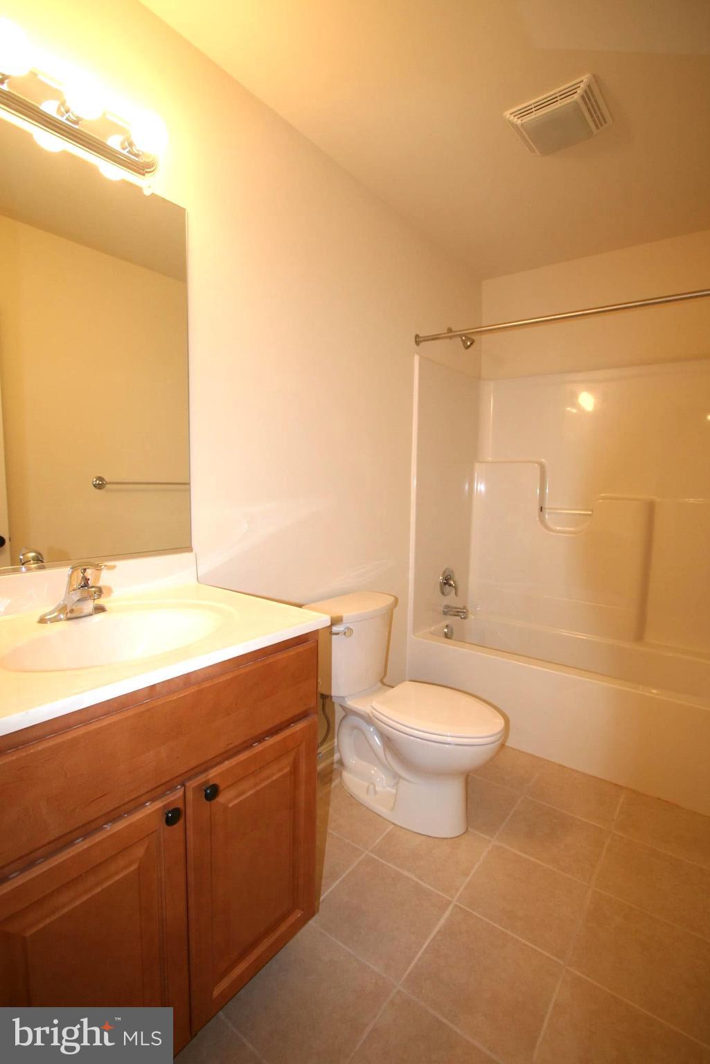 6730 South Clifton Road Frederick, MD 21703 - Photo 8 of 16 Bath