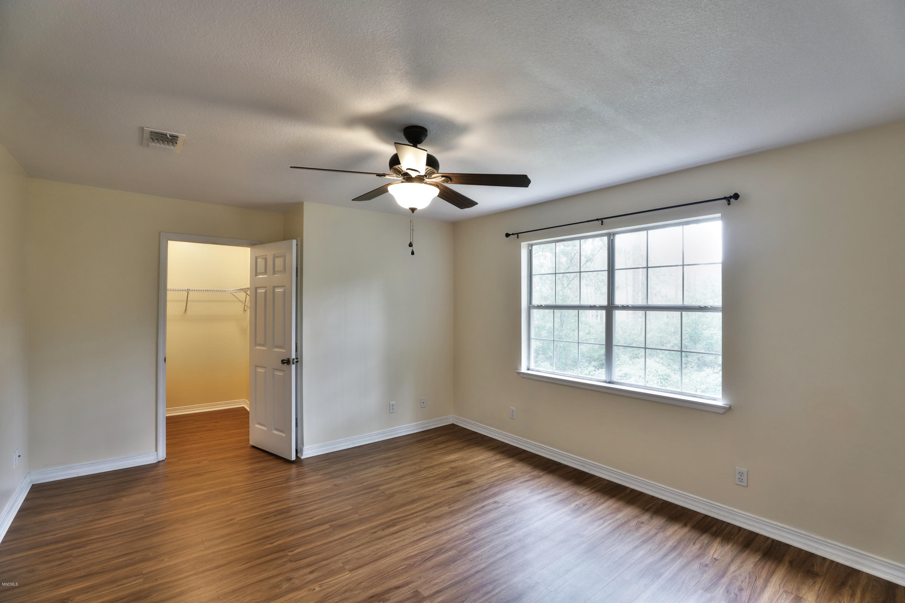 18400 Lake Ridge Drive Saucier, MS 39574 - Photo 29 of 36 Spare Bedroom 2 P (1)