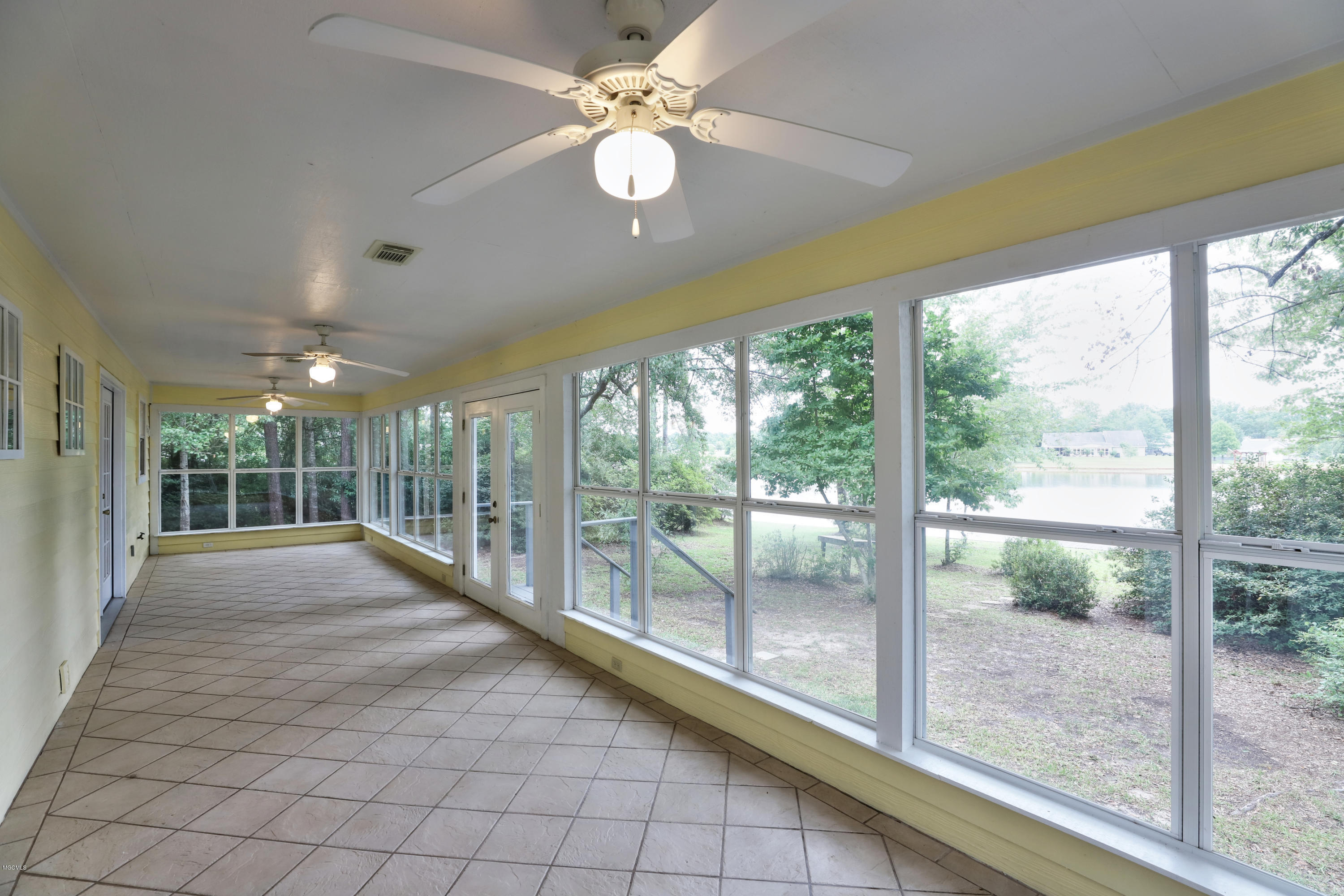 18400 Lake Ridge Drive Saucier, MS 39574 - Photo 32 of 36 Sunroom 2 P