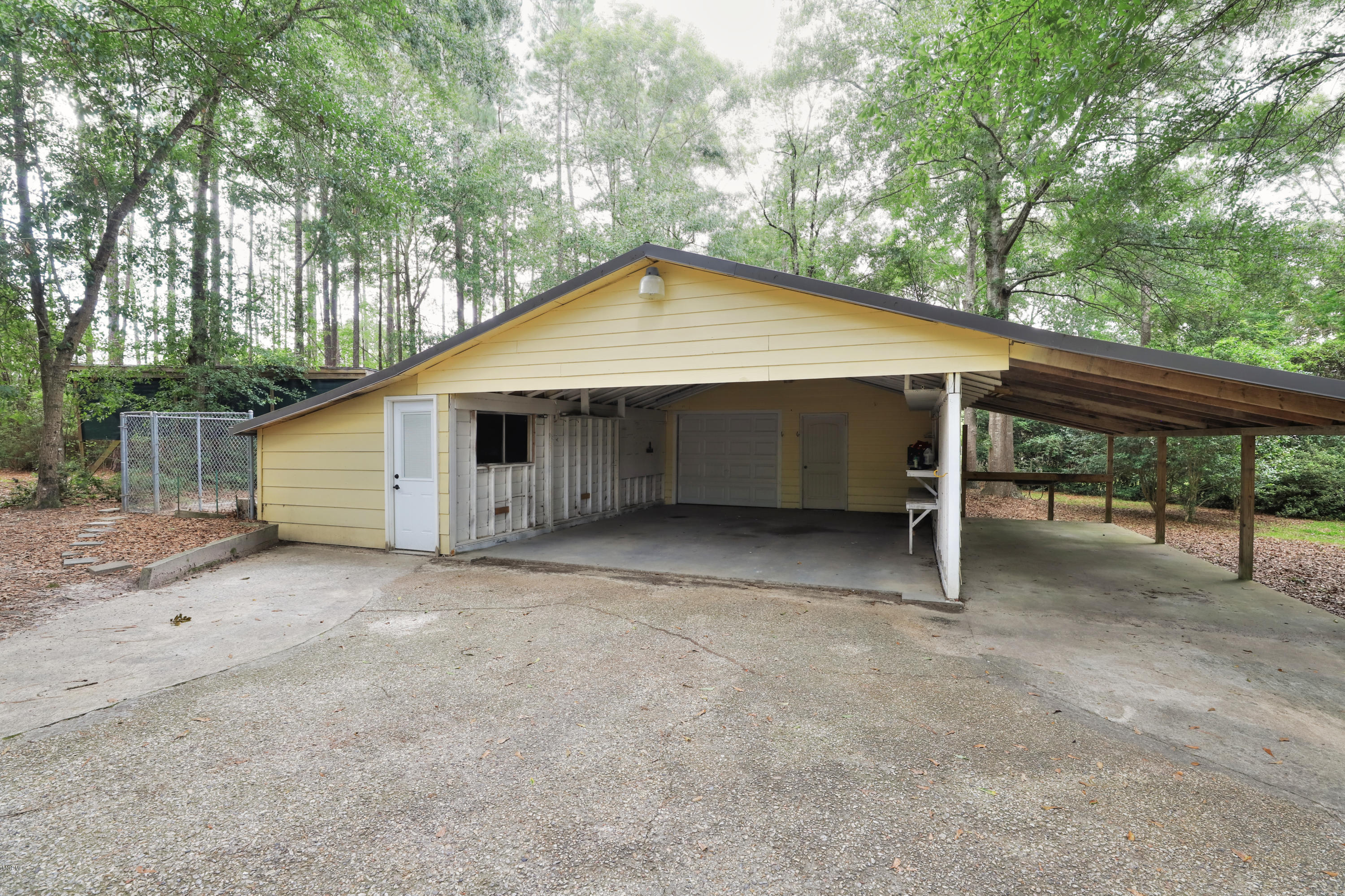 18400 Lake Ridge Drive Saucier, MS 39574 - Photo 33 of 36 n Carport n
