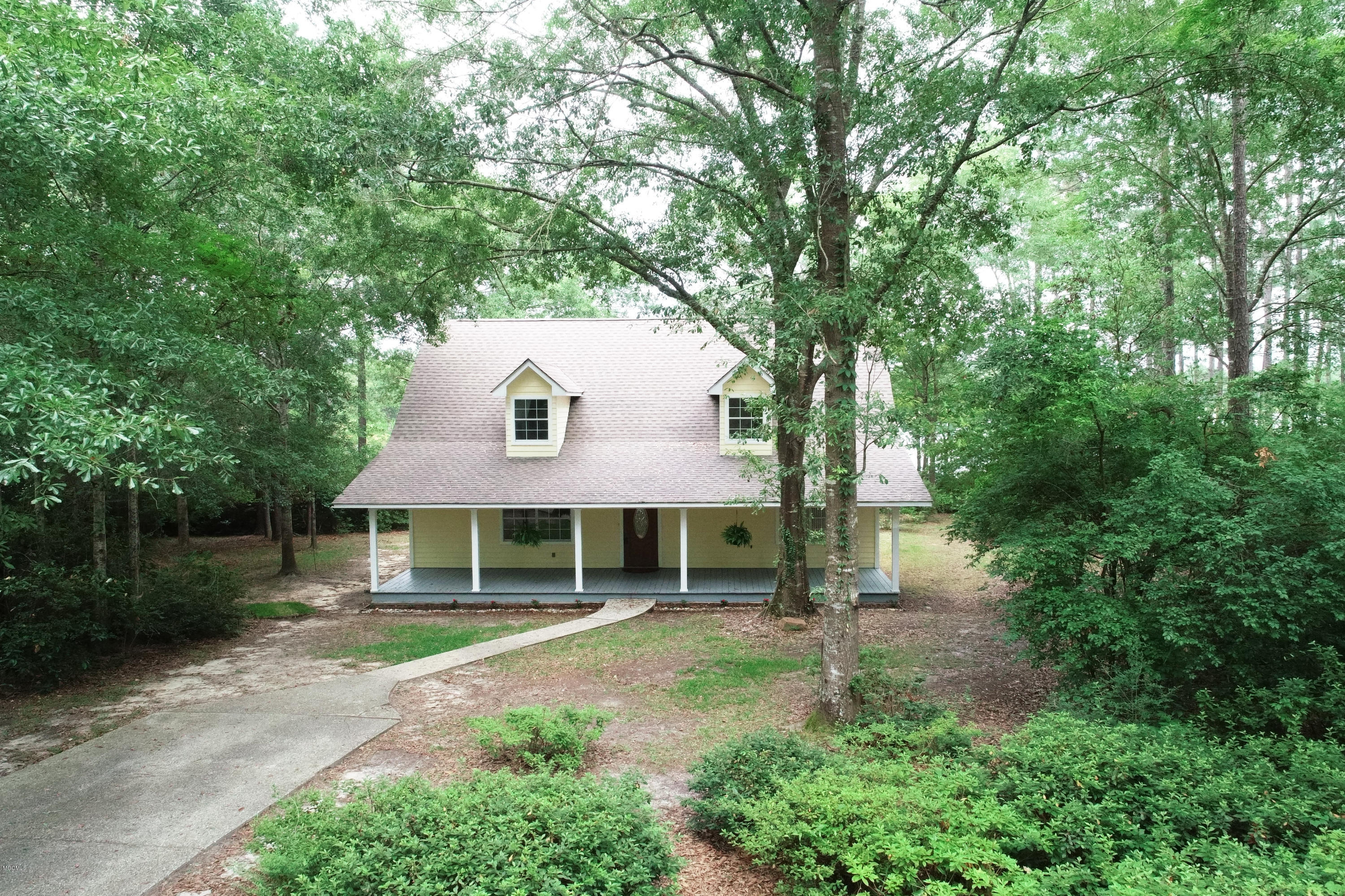 18400 Lake Ridge Drive Saucier, MS 39574 - Photo 4 of 36 Front