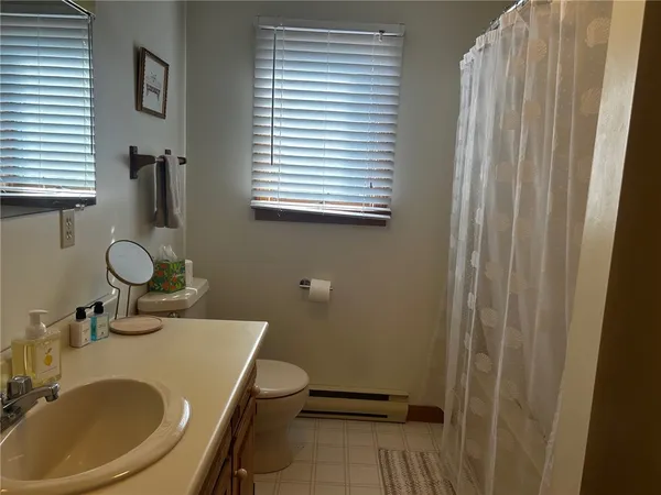 $1,800 | 630 Green Hill Beach Road, South Kingstown, RI 02879