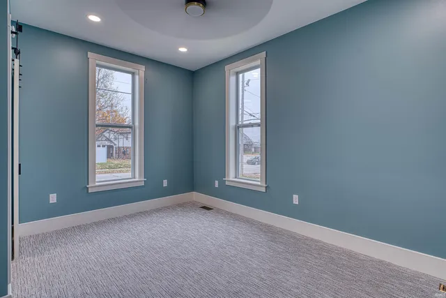 $310,000 | 206 West Gibson Street, Haubstadt, IN 47639