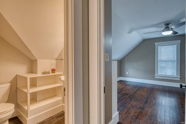 $310,000 | 206 West Gibson Street, Haubstadt, IN 47639