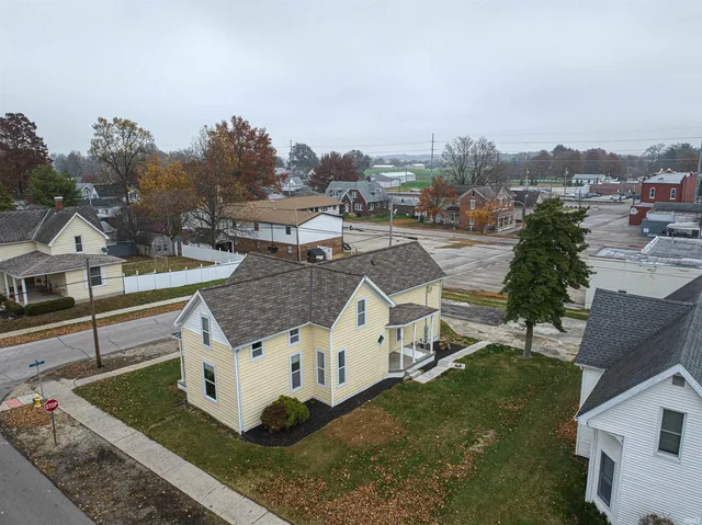 $310,000 | 206 West Gibson Street, Haubstadt, IN 47639