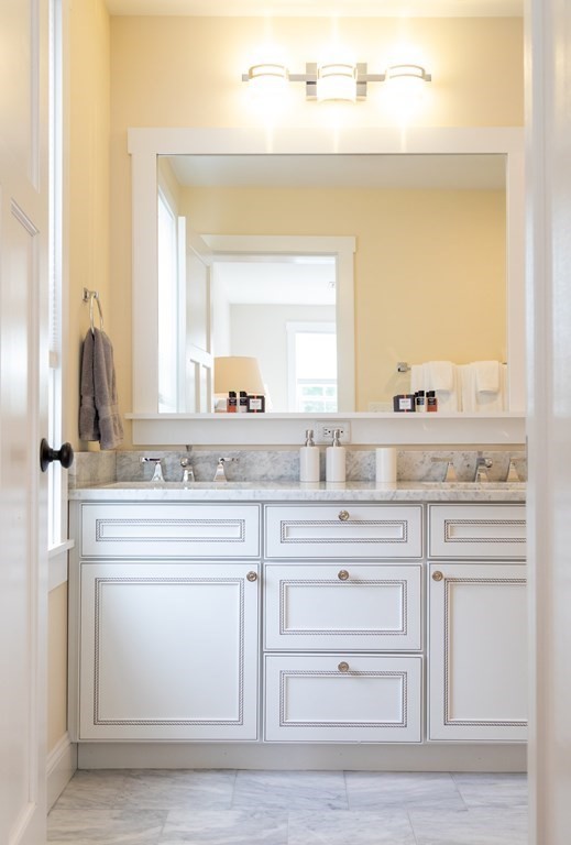 49 Pine Street Nantucket, MA 02554 - Photo 27 of 41