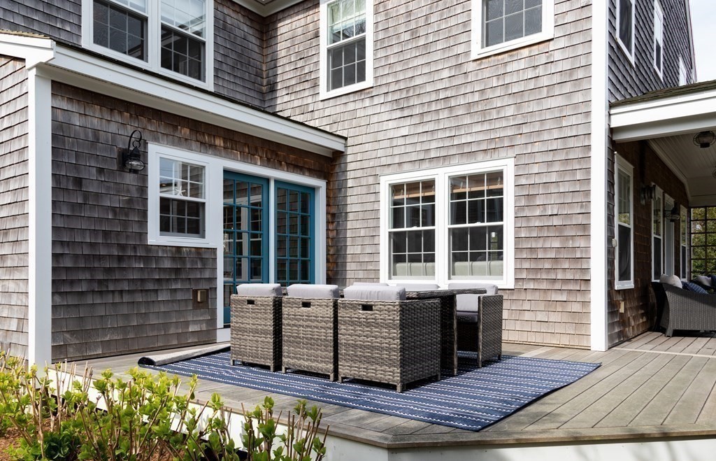 49 Pine Street Nantucket, MA 02554 - Photo 6 of 41