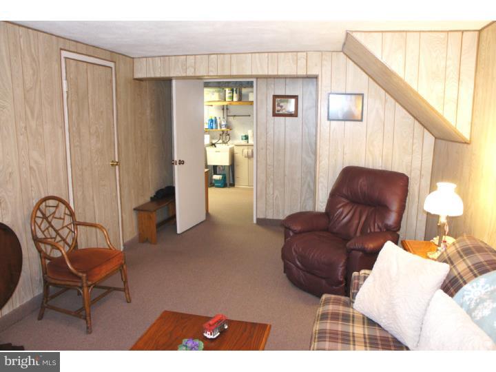 505 Wesley Road Springfield, PA 19064 - Photo 21 of 25 Family Room
