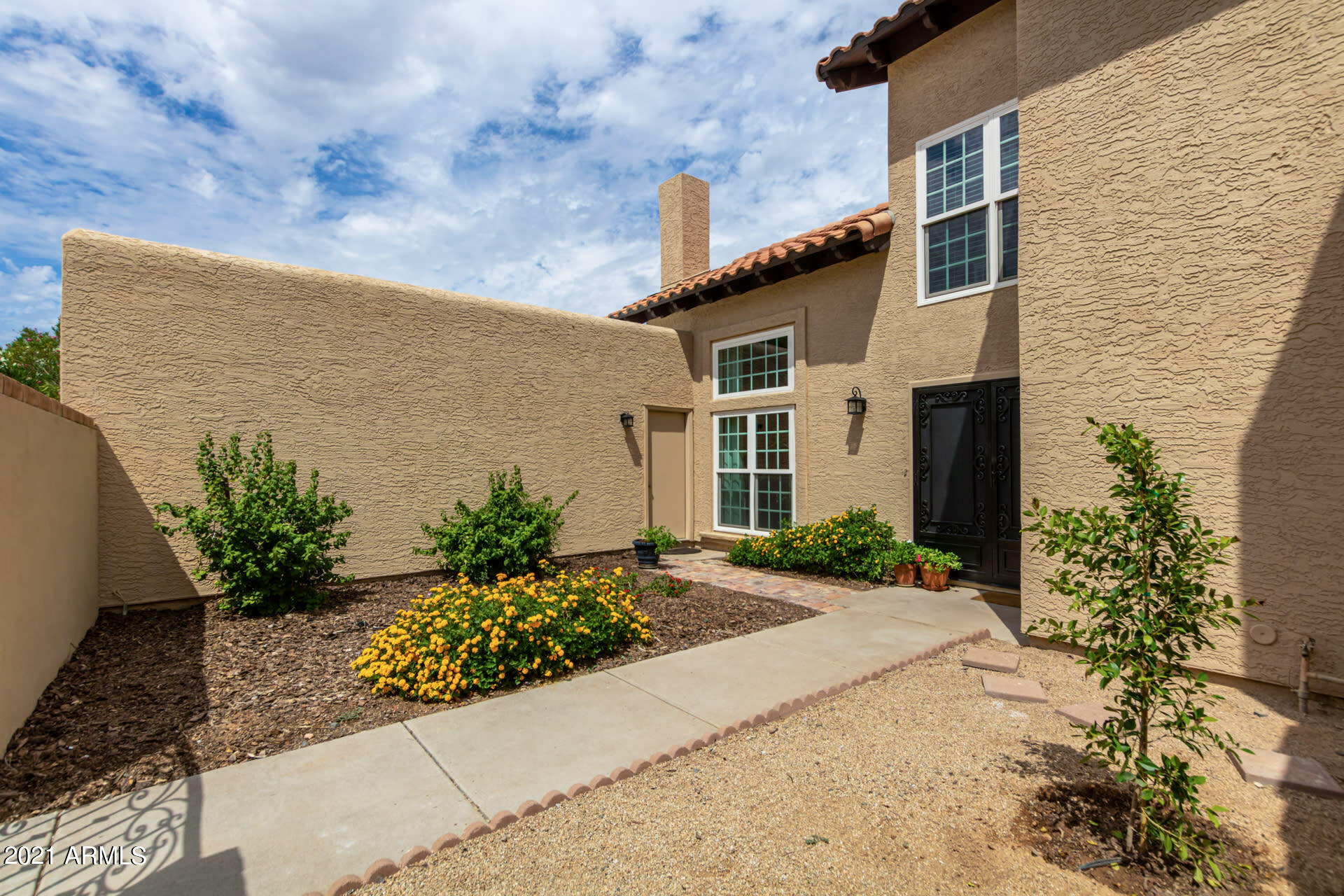 1982 East Carver Road Tempe, AZ 85284 - Photo 2 of 43 Listing_897079_Photo_2