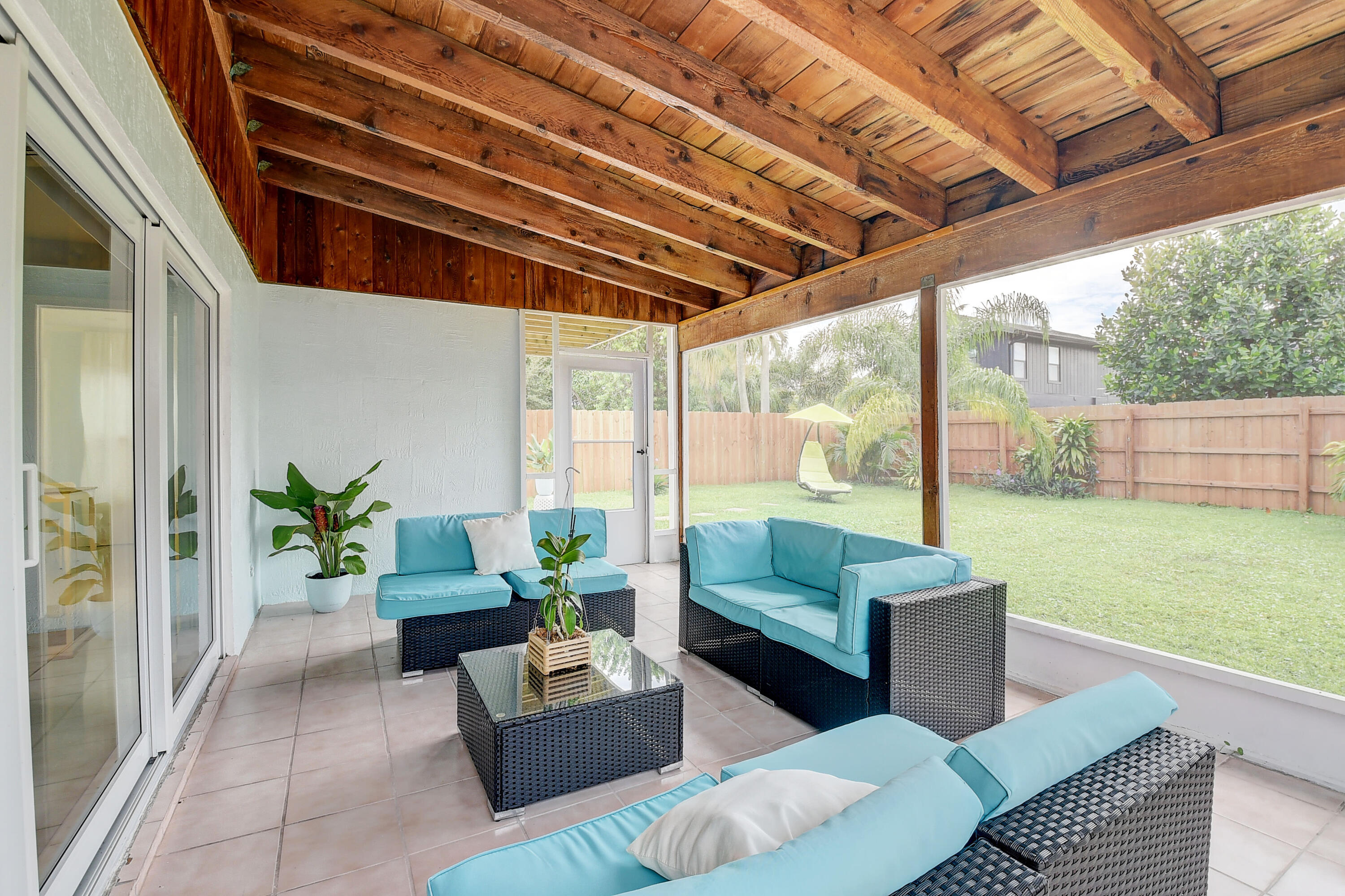 2424 Southridge Road Delray Beach, FL 33444 - Photo 28 of 37 32_dsc_5278_79_80_81_82