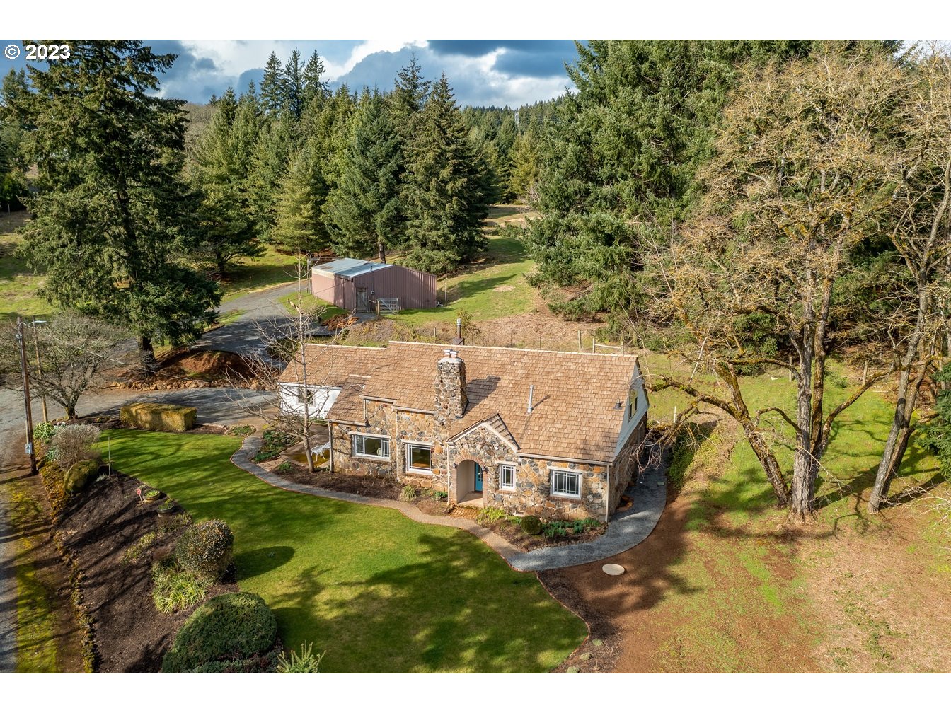 27505 Northeast Bell Road Newberg, OR 97132 - Photo 1 of 31 Gallery Image 1
