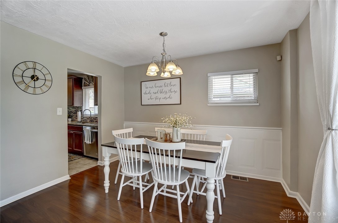 608 Brookfield Road Kettering, OH 45429 - Photo 8 of 34 Gallery Image 8