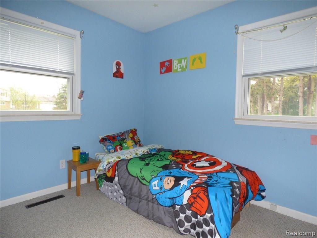 351 Mower Road Pinckney, MI 48169 - Photo 11 of 14 11 BEDROOM 2.JPG