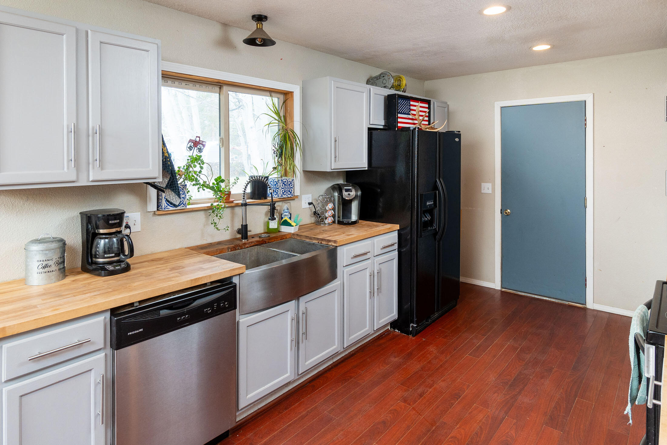 51467 Ash Road La Pine, OR 97739 - Photo 6 of 23 51467 Ash Rd_0198 copy