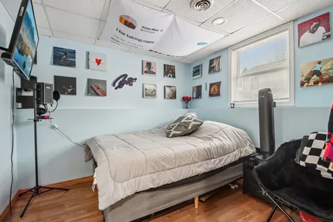 $319,900 | 410 Riverside Drive, Lakemoor, IL 60051