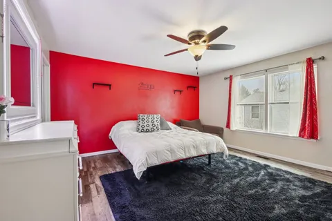 $319,900 | 410 Riverside Drive, Lakemoor, IL 60051