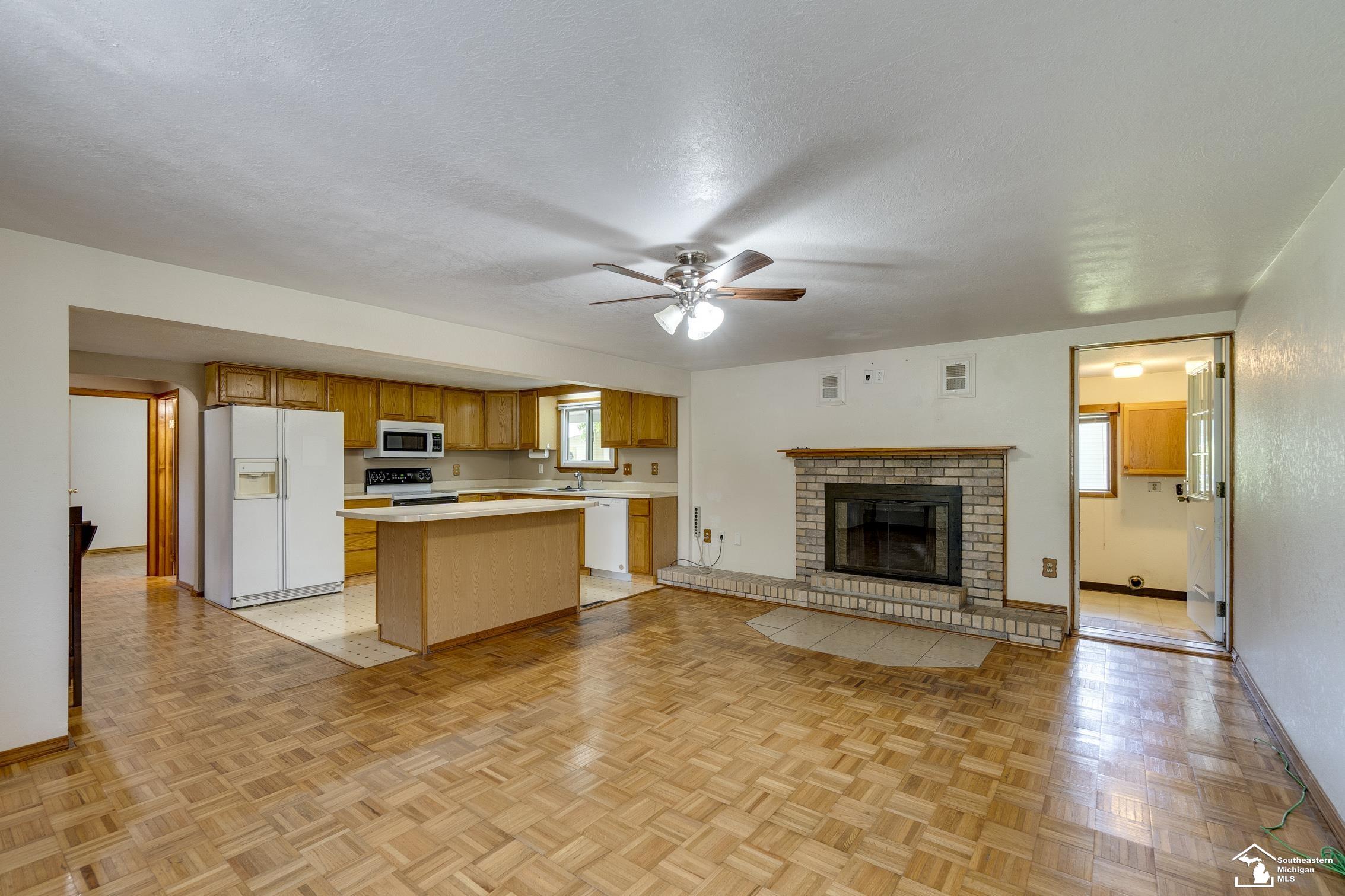 1775 West Temperance Road Temperance, MI 48182 - Photo 4 of 31
