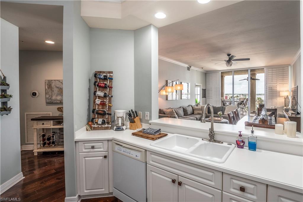 450 Bayfront Place, Unit 4508 Naples, FL 34102 - Photo 6 of 24