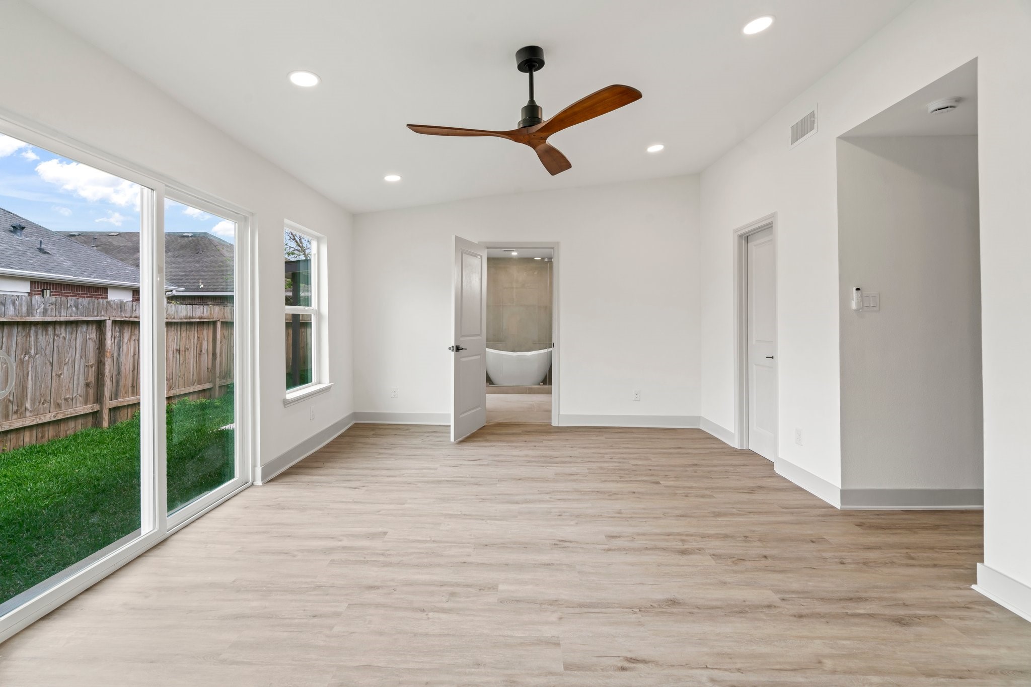 1009 Genova Street Houston, TX 77009 - Photo 29 of 36