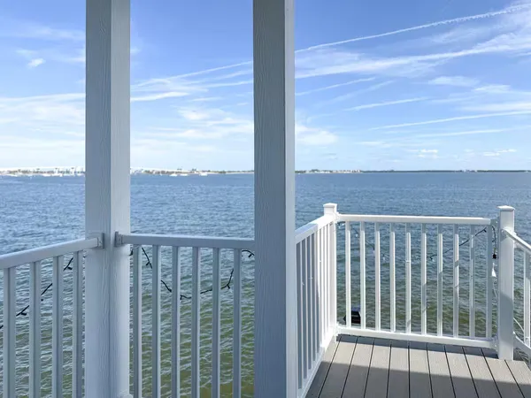 $6,000 | 453 Northeast Indian River Drive, Jensen Beach, FL 34957