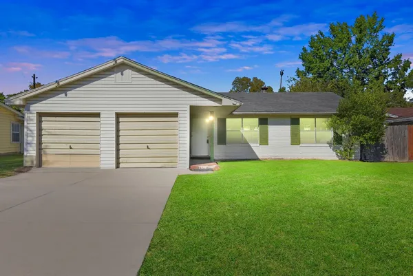 $1,900 | 7138 Mobud Drive, Houston, TX 77074