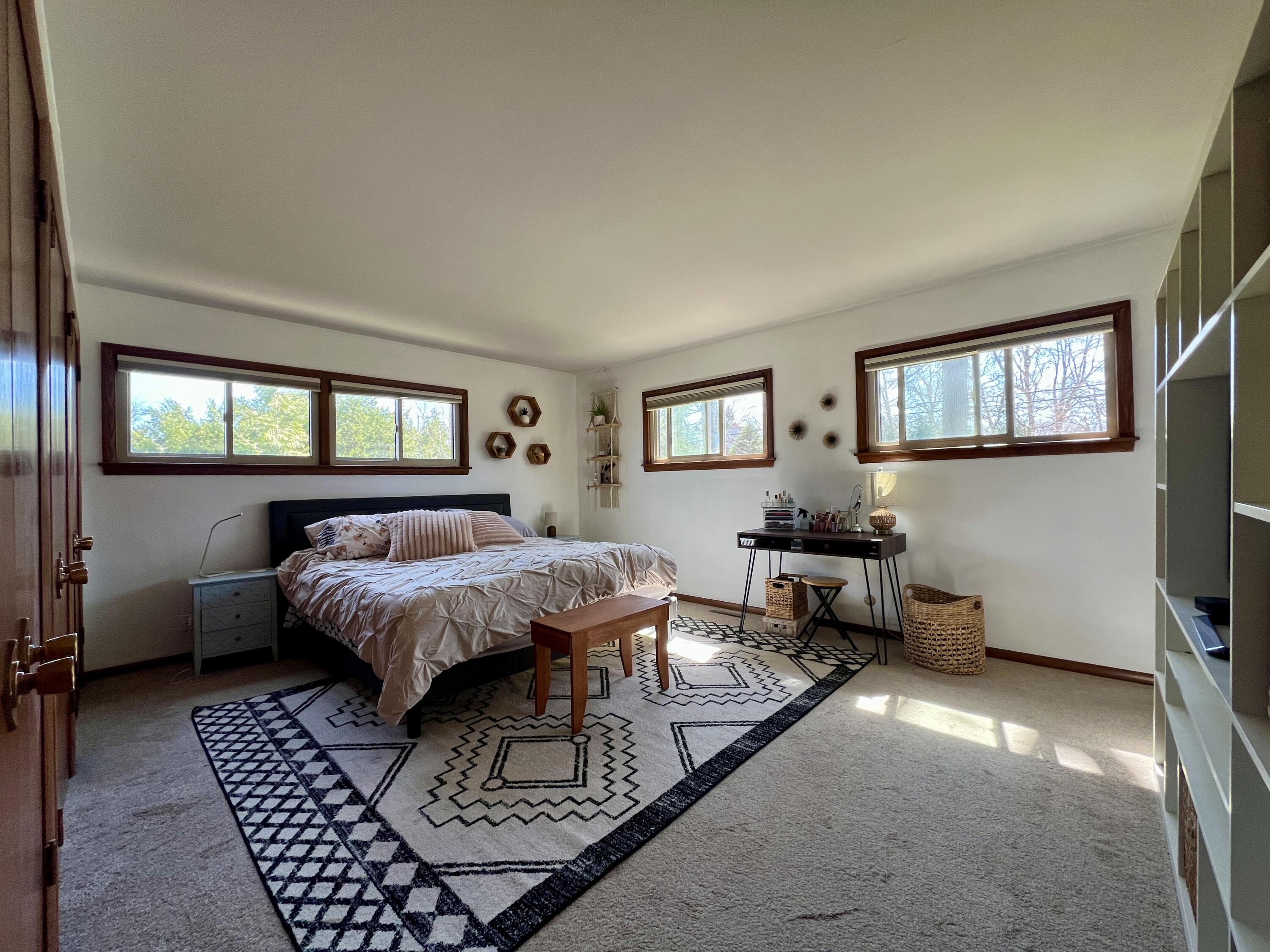 2115 West Greenwood Road Glendale, WI 53209 - Photo 16 of 43 00549AD0-0C1D-4E59-970F-7B3C7D4A9C39_1_2