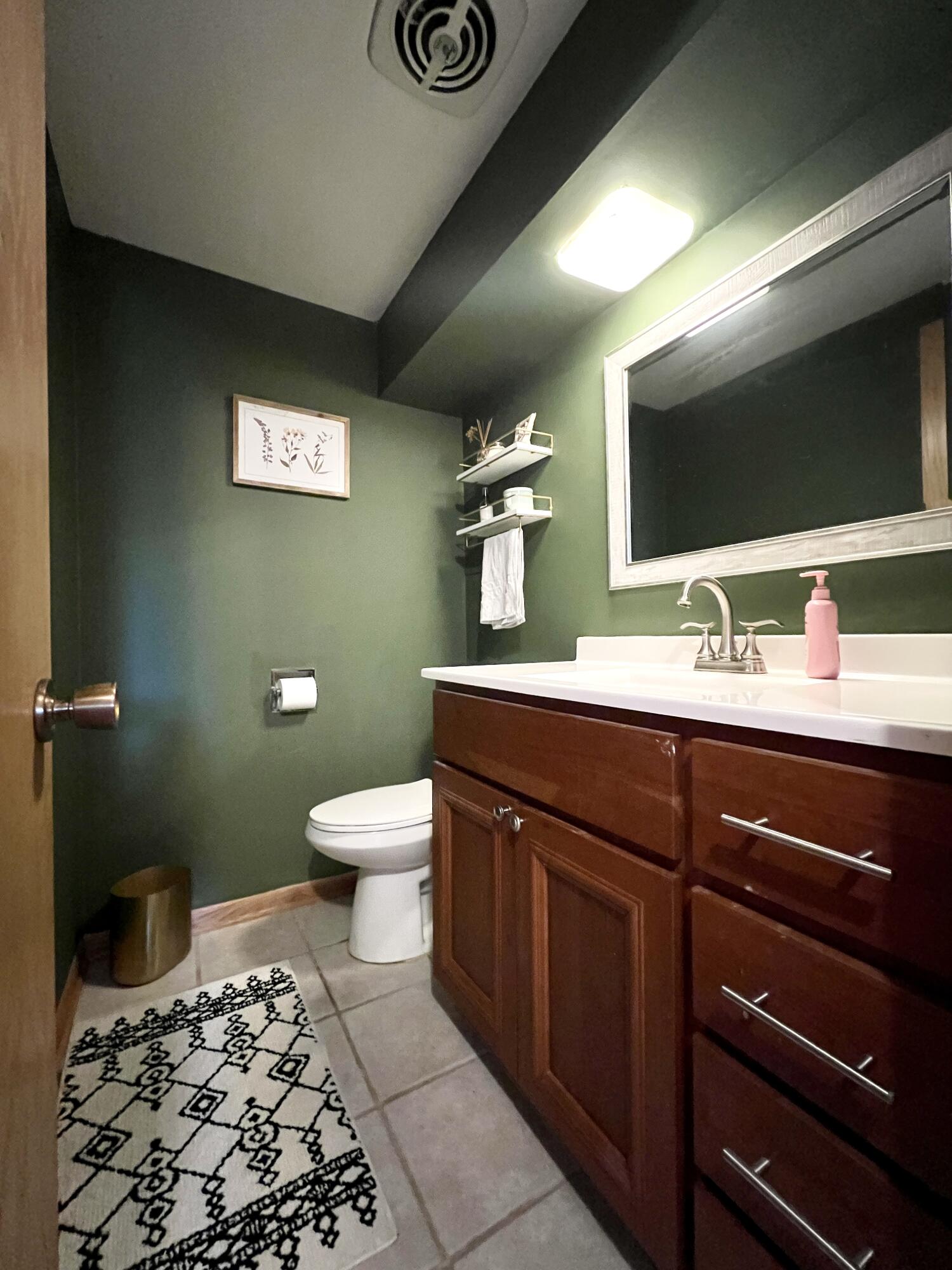 2115 West Greenwood Road Glendale, WI 53209 - Photo 35 of 43 4748237B-0F33-46D5-AB7A-5C0024B24CEB_1_2