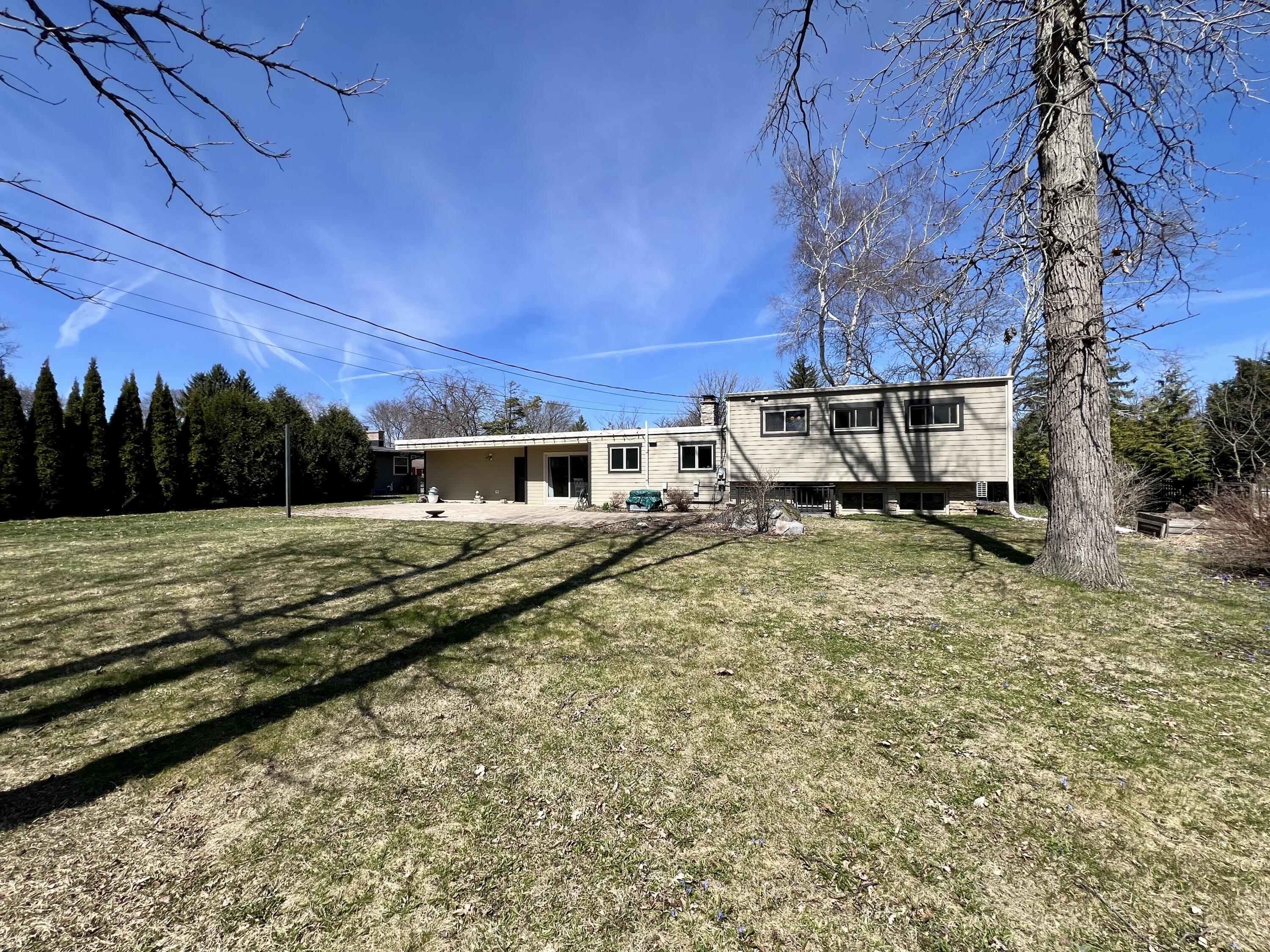 2115 West Greenwood Road Glendale, WI 53209 - Photo 41 of 43 D8EB0A31-566A-48CA-AC22-D26C2B1B91E5_1_2