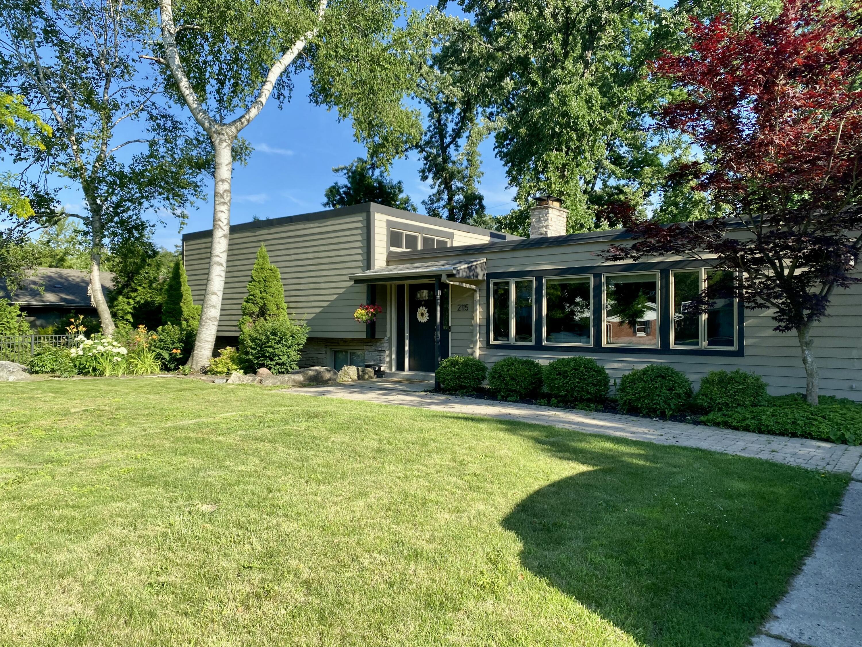 2115 West Greenwood Road Glendale, WI 53209 - Photo 43 of 43 76B37380-E957-4E17-A0C2-49421C213105_1_2