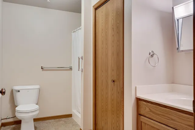 $670,000 | W5980 County Road V, Farmington, WI 54636