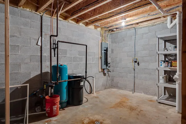 $670,000 | W5980 County Road V, Farmington, WI 54636