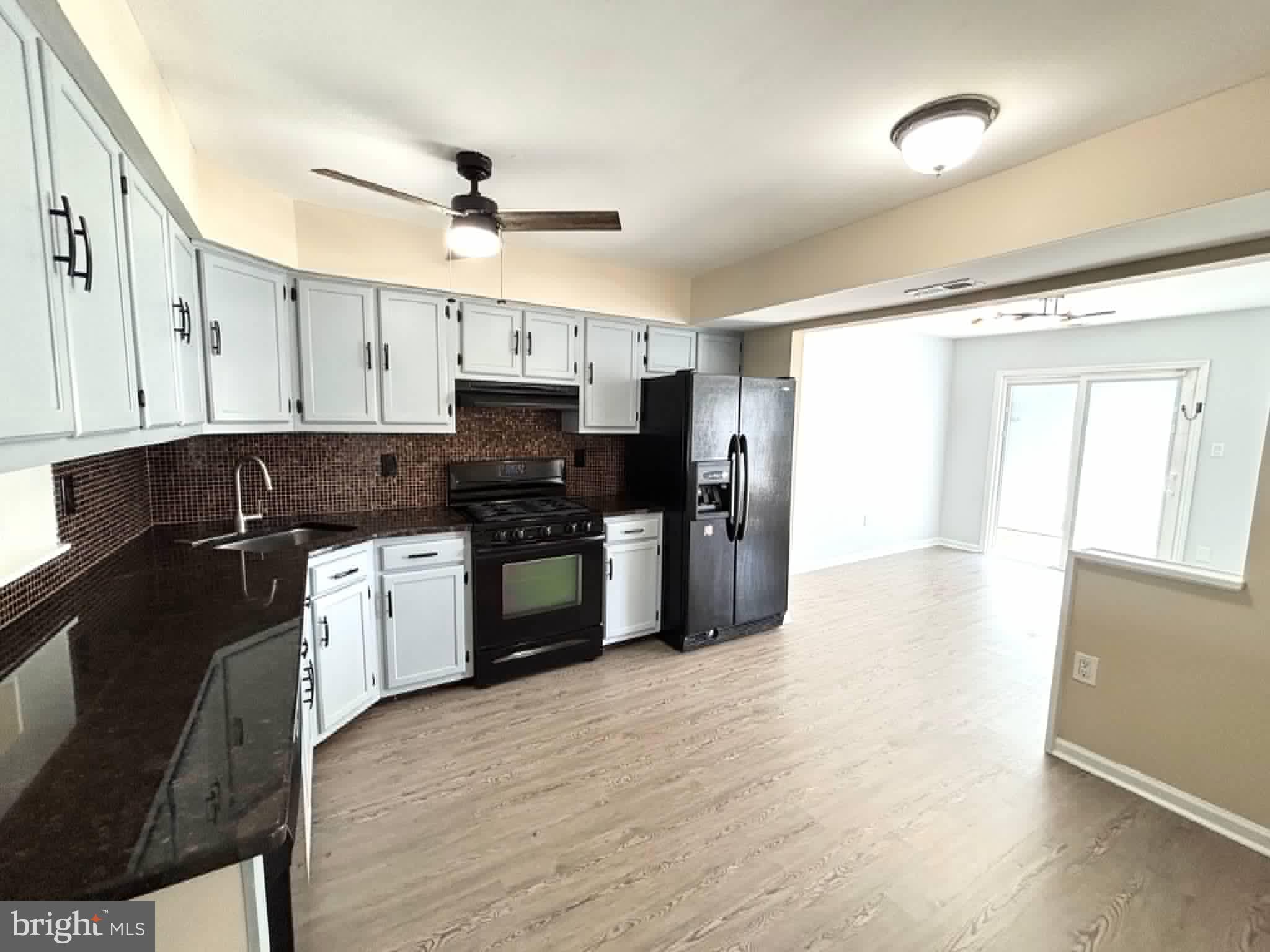 2 Quasar Court Sewell, NJ 08080 - Photo 3 of 16
