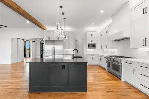 $869,000 | 4090 Wincrest Drive, Rockwall, TX 75032