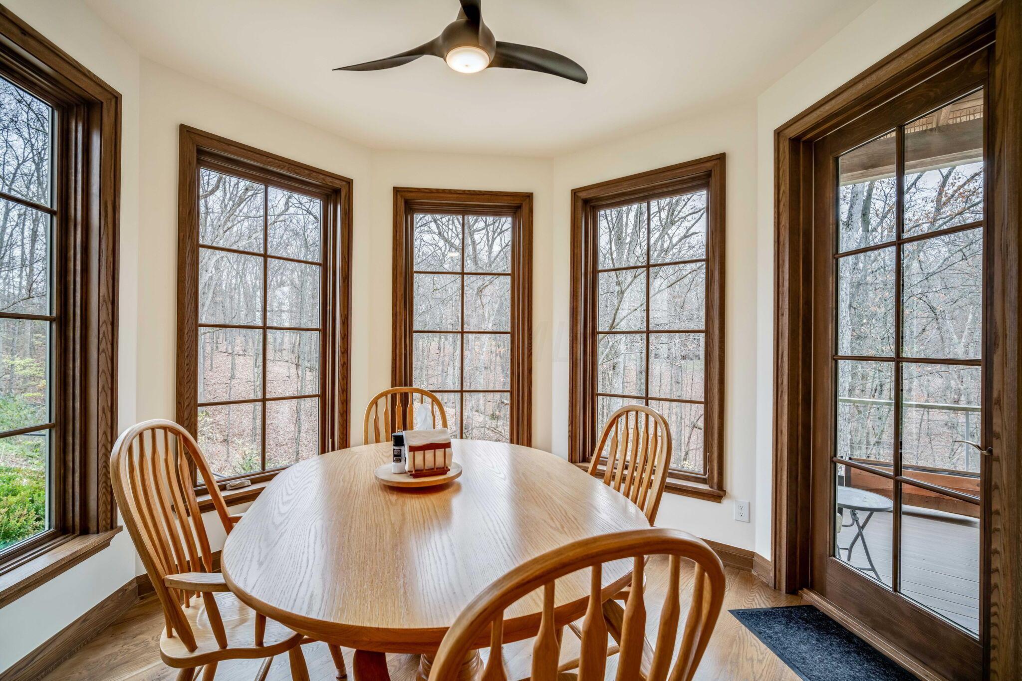 7805 Cubbage Road Westerville, OH 43081 - Photo 47 of 143 Breakfast nook with southeastern morning sun.