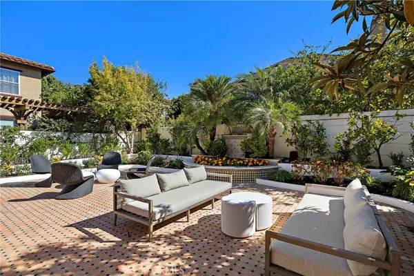 $2,290,000 | 18 Bel Spring, Irvine, CA 92602