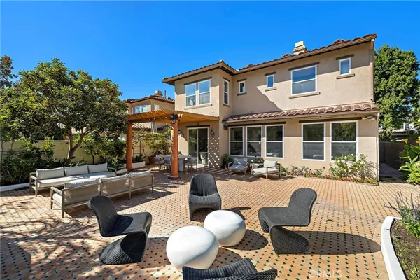 $2,290,000 | 18 Bel Spring, Irvine, CA 92602