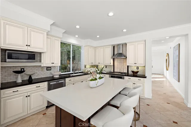 $2,290,000 | 18 Bel Spring, Irvine, CA 92602