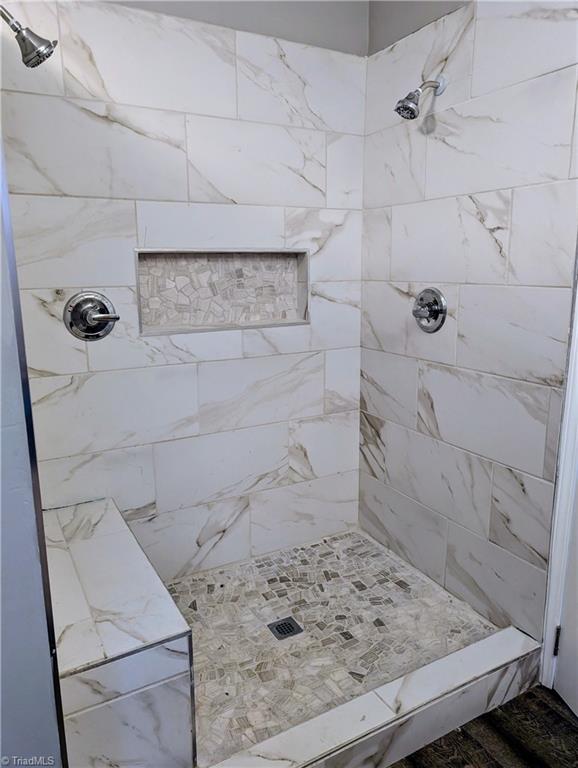 1041 Whitts Road Madison, NC 27025 - Photo 11 of 15 Primary bath