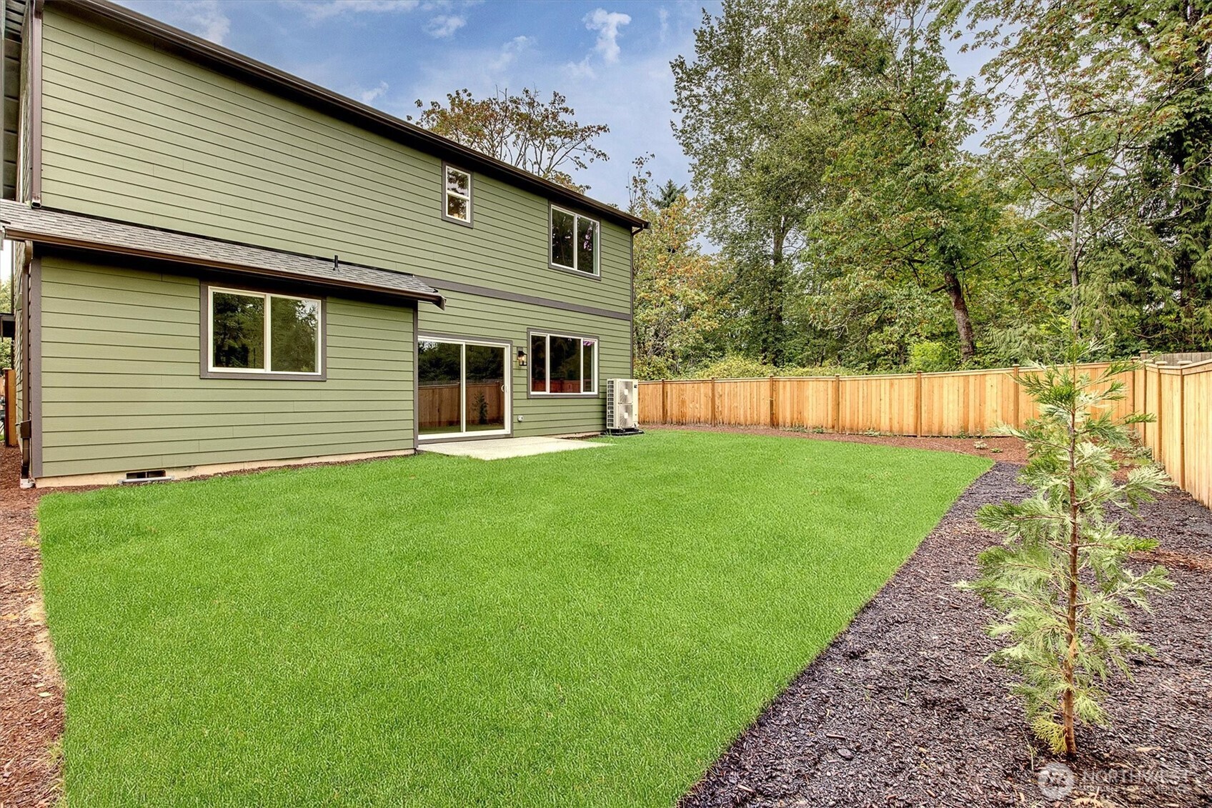 10705 Southeast 170th Street Renton, WA 98055 - Photo 2 of 12 Gallery Image 2