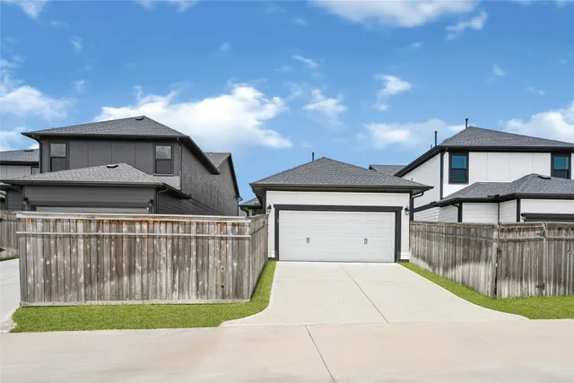 $2,600 | 1510 Park Path Drive, Missouri City, TX 77459