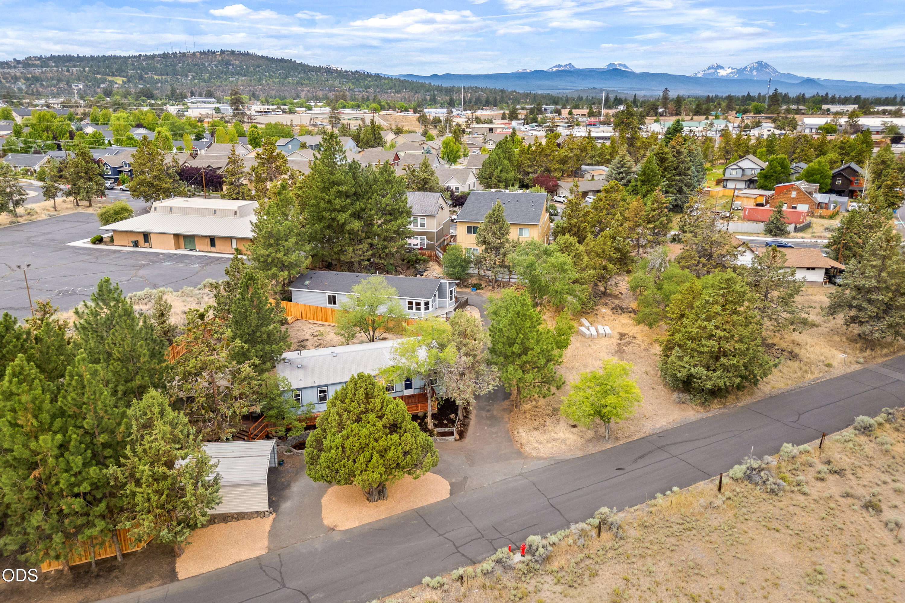 20585 Fred Meyers Road Bend, OR 97701 - Photo 5 of 34