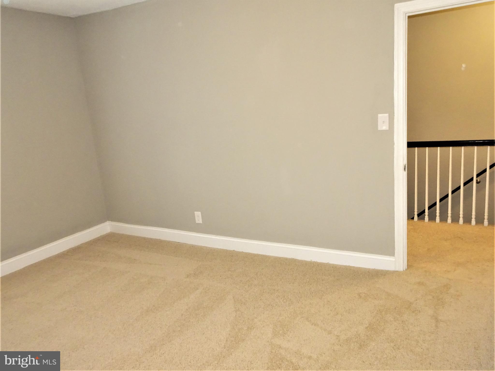 1216 Glenhaven Road Baltimore, MD 21239 - Photo 23 of 45 MB 12' x 14" fits king size bed