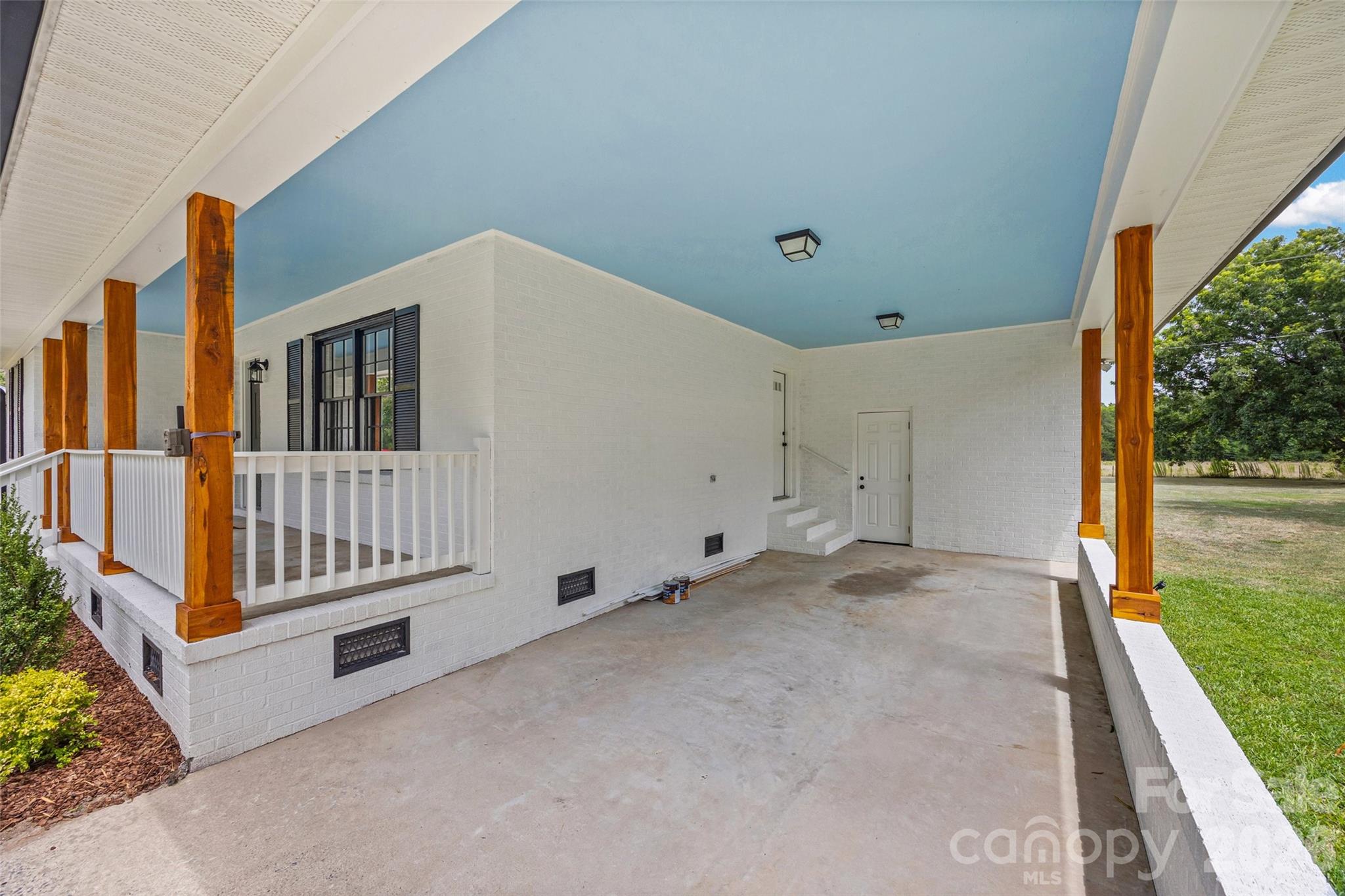 1620 Saluda Road Chester, SC 29706 - Photo 4 of 18 Gallery Image 4