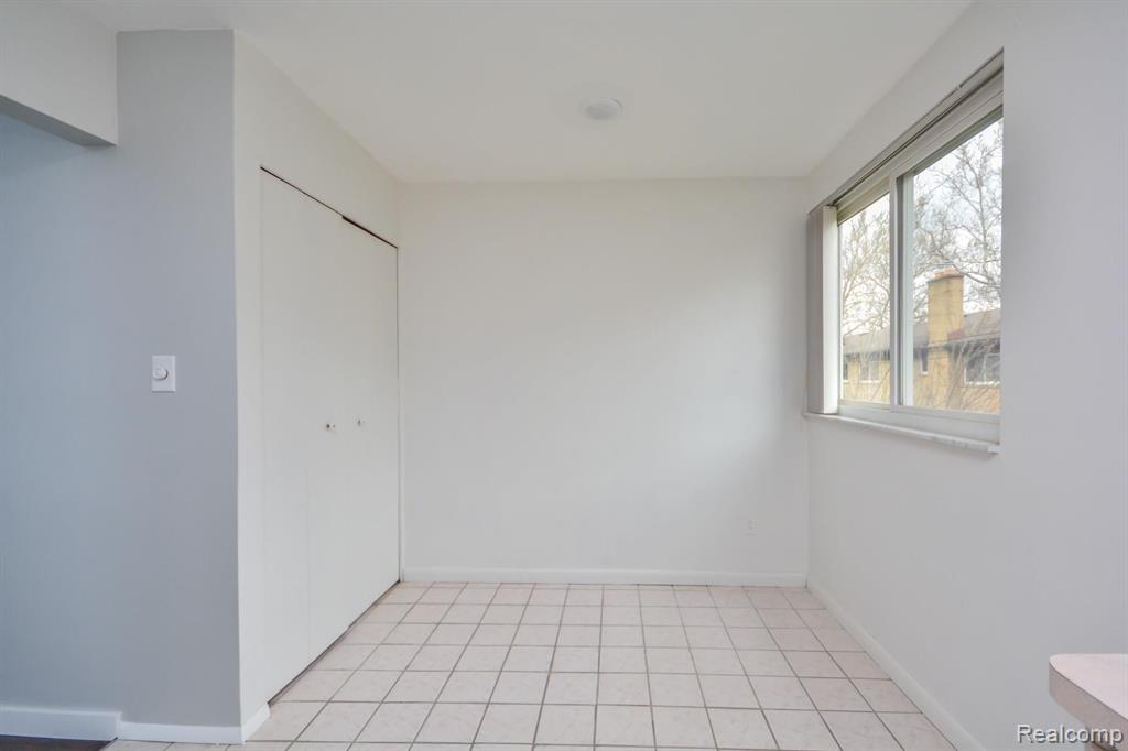 4030 West 13 Mile Road, Unit D3 Royal Oak, MI 48073 - Photo 13 of 13