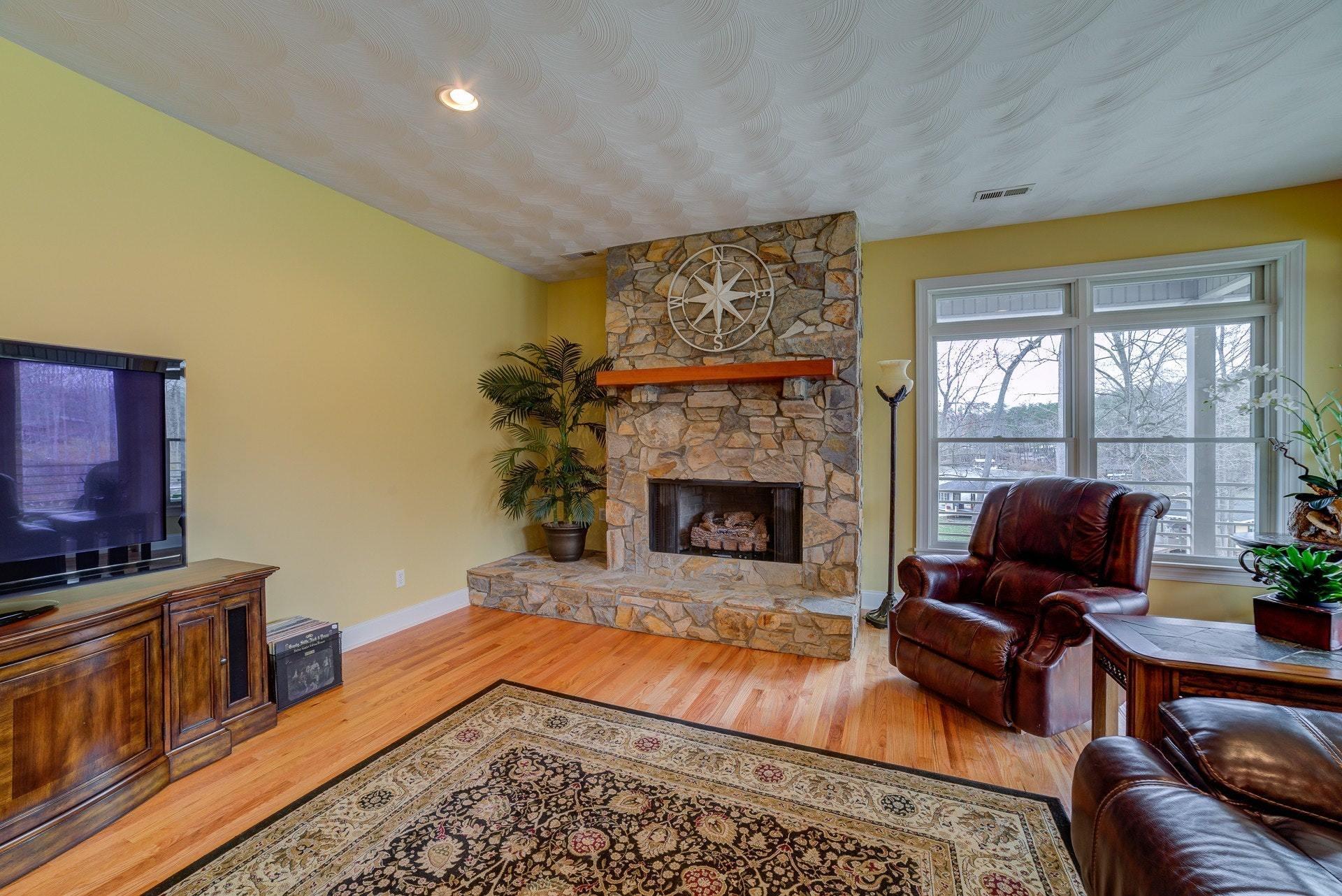 270 Cedar Bay Road Union Hall, VA 24176 - Photo 10 of 77 Great room-propane fireplace