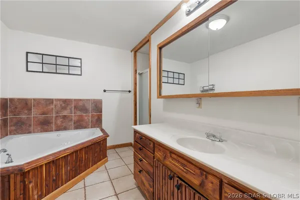 $225,000 | 98 Walnut Dale Lane, Sunrise Beach, MO 65079